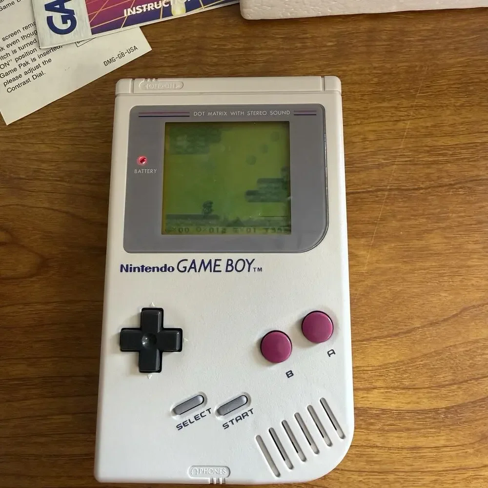 Original Nintendo Game Boy GB DMG-01 1992 with Manual Box & Super Mario Land